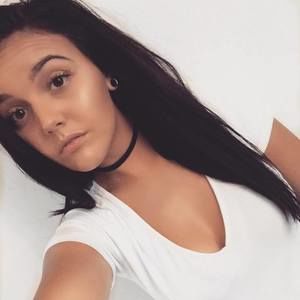 Meet your Posher, Macie